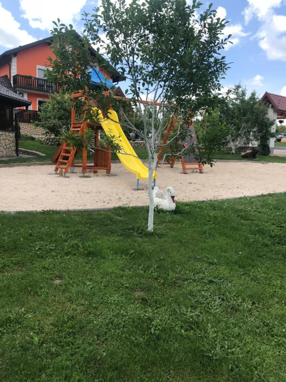 Plitvice Pension Perisic كورينيتسا المظهر الخارجي الصورة
