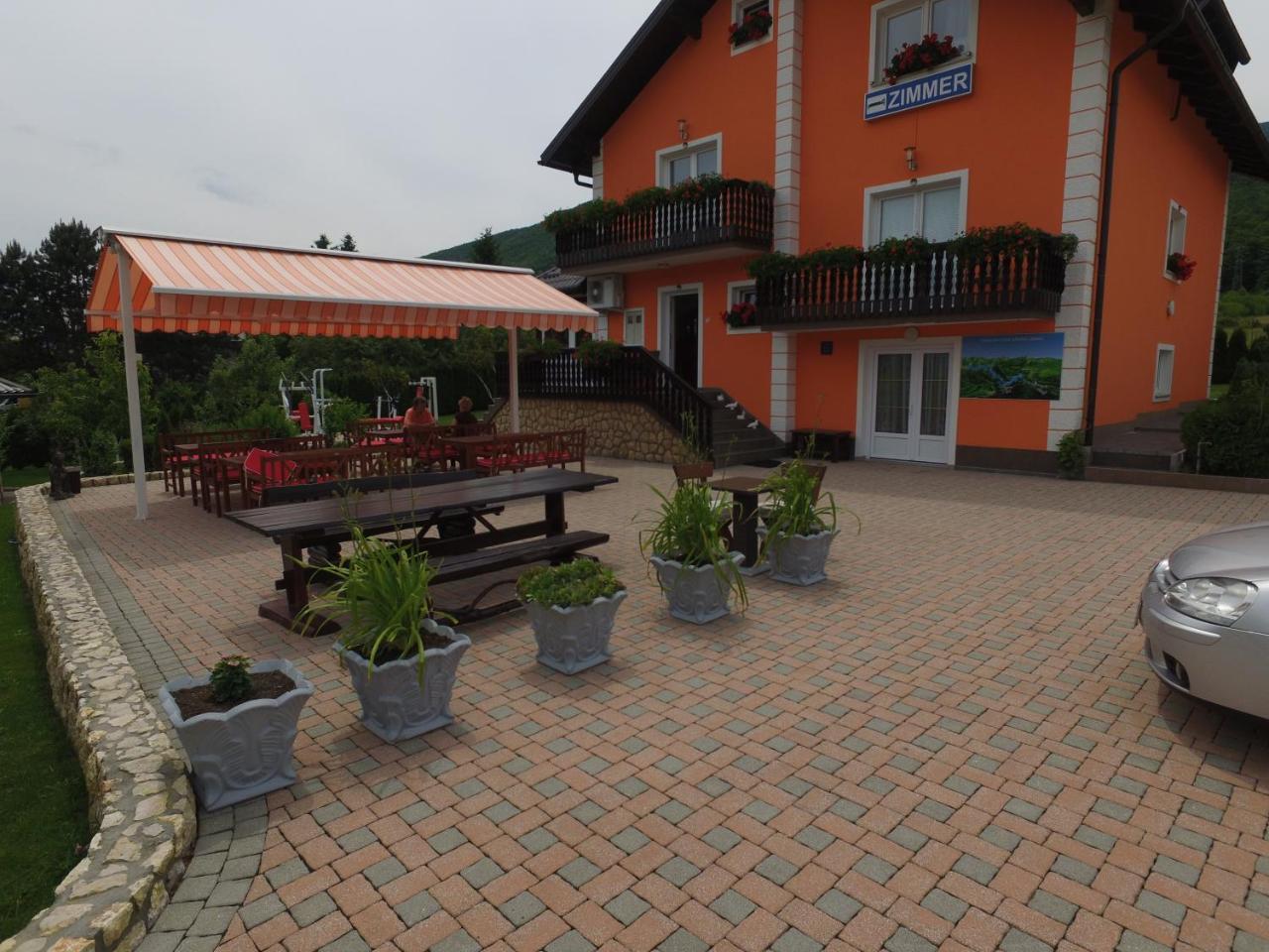 Plitvice Pension Perisic كورينيتسا المظهر الخارجي الصورة