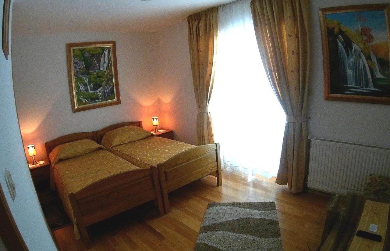 Plitvice Pension Perisic كورينيتسا المظهر الخارجي الصورة
