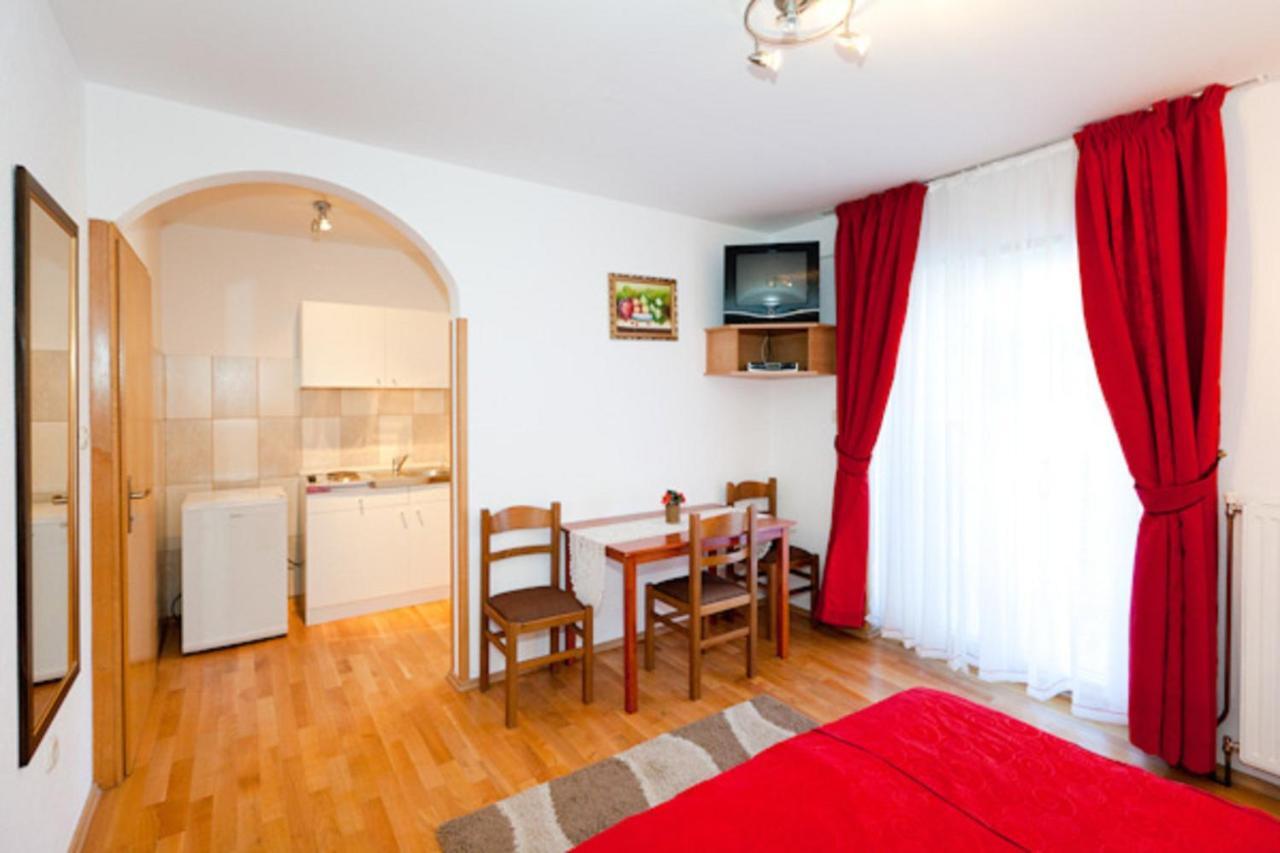 Plitvice Pension Perisic كورينيتسا المظهر الخارجي الصورة